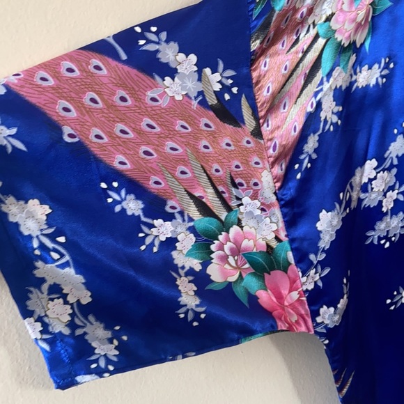 Vintage Royal Blue Kimono Silky Satin Floral Large Pink Bird Robe Sleepwear - Picture 3 of 7